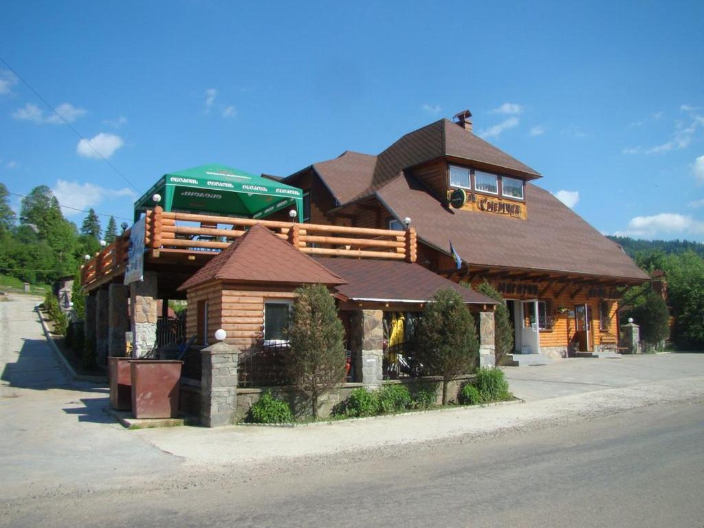 Hotel Smerichka Slawske Exterior foto